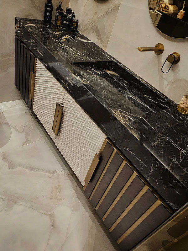 ארונות אמבטיה CYRUS